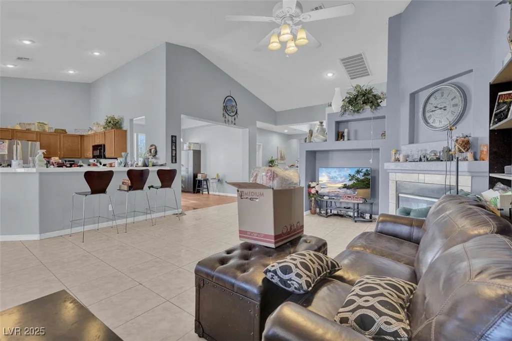 5600 Blue Peak, Las Vegas, NV 89131