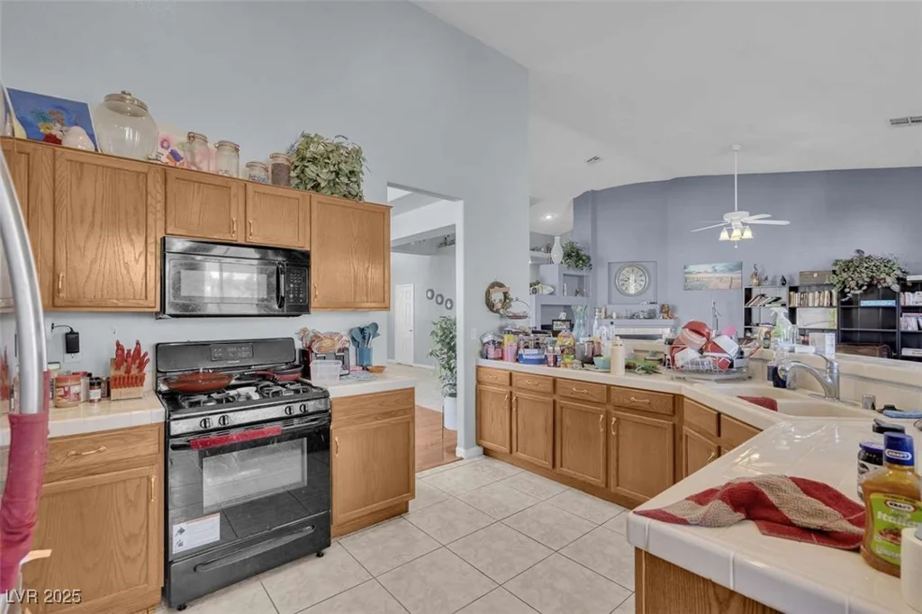 5600 Blue Peak, Las Vegas, NV 89131