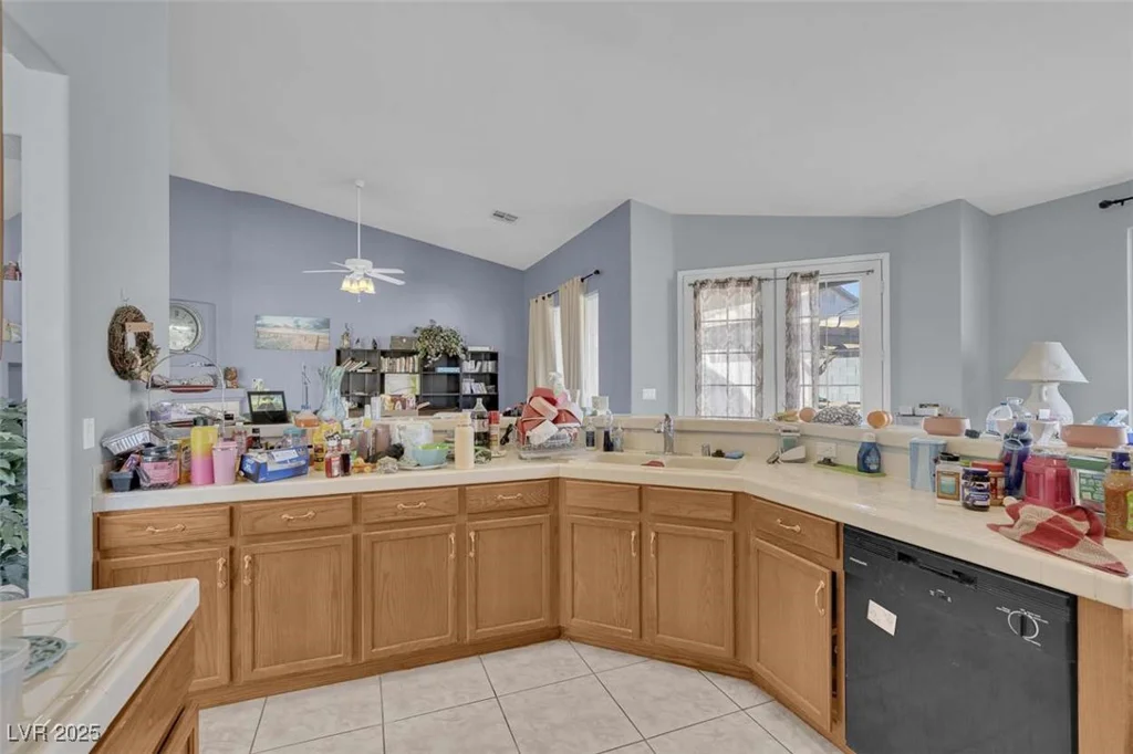 5600 Blue Peak, Las Vegas, NV 89131