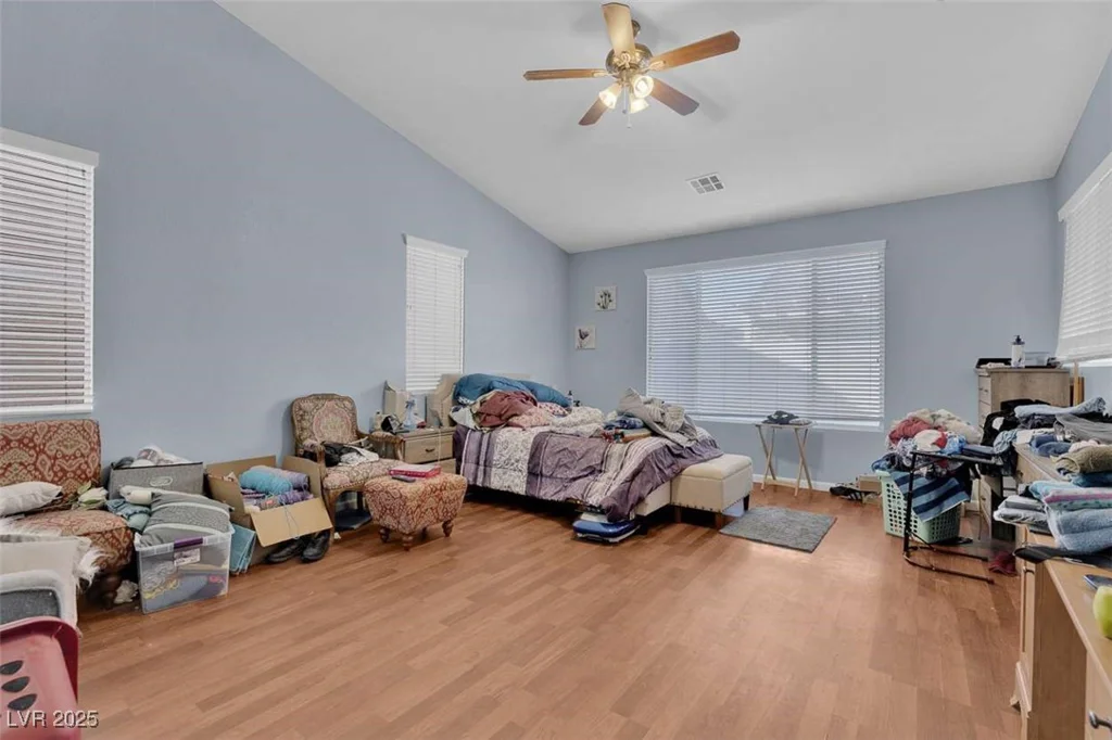5600 Blue Peak, Las Vegas, NV 89131