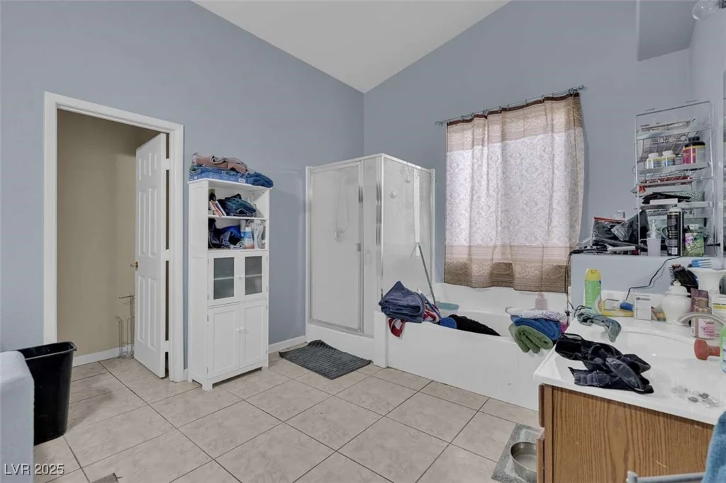 5600 Blue Peak, Las Vegas, NV 89131