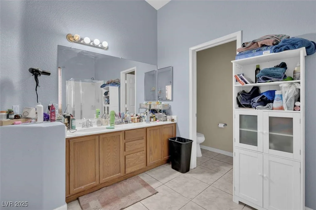 5600 Blue Peak, Las Vegas, NV 89131