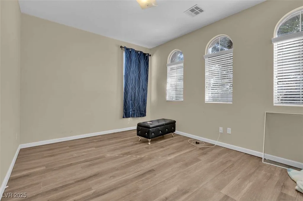 5600 Blue Peak, Las Vegas, NV 89131