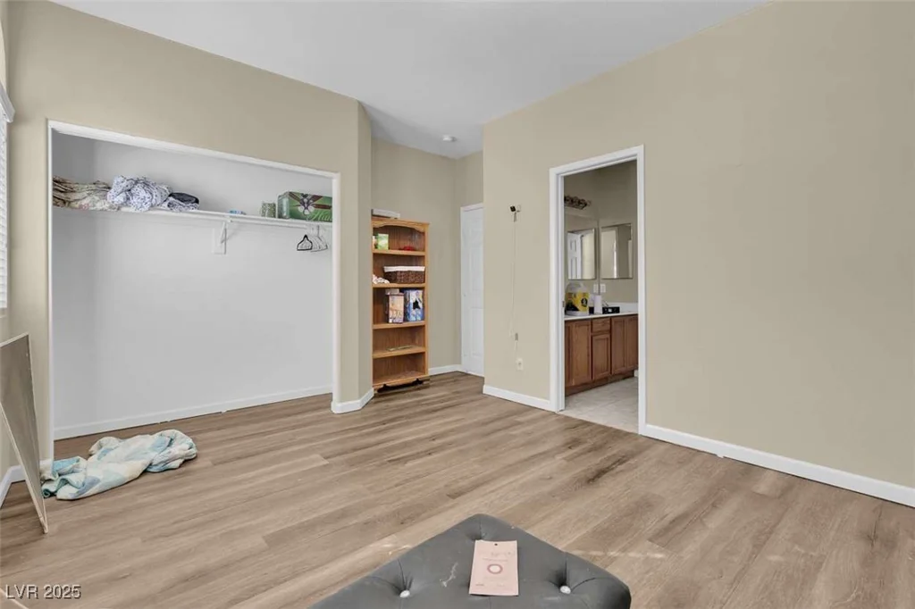 5600 Blue Peak, Las Vegas, NV 89131