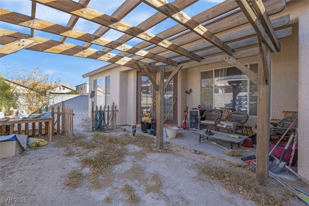 5600 Blue Peak, Las Vegas, NV 89131