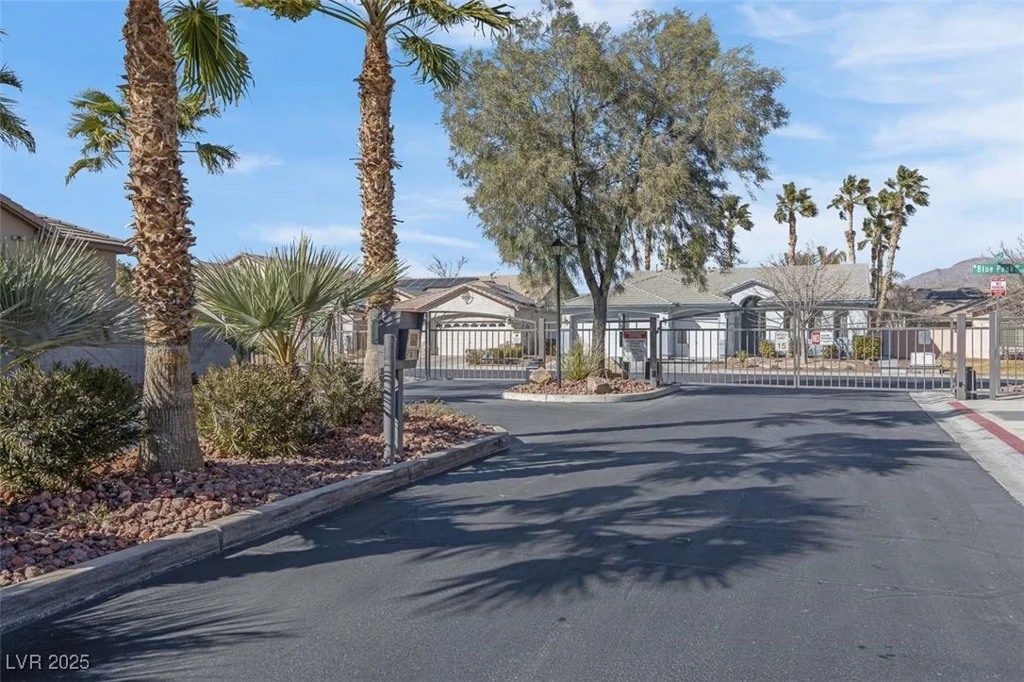 5600 Blue Peak, Las Vegas, NV 89131