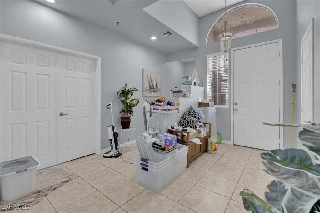5600 Blue Peak, Las Vegas, NV 89131
