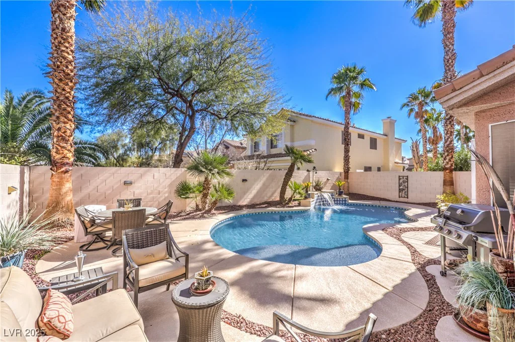 9378 Chateau St Jean, Las Vegas, NV 89123
