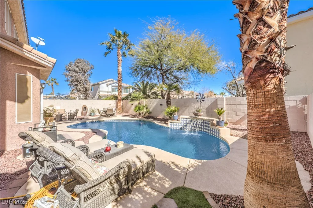 9378 Chateau St Jean, Las Vegas, NV 89123