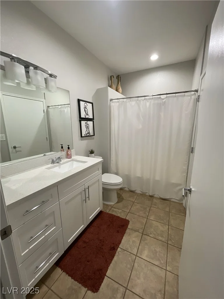 8250 Grand Canyon, Las Vegas, NV 89166