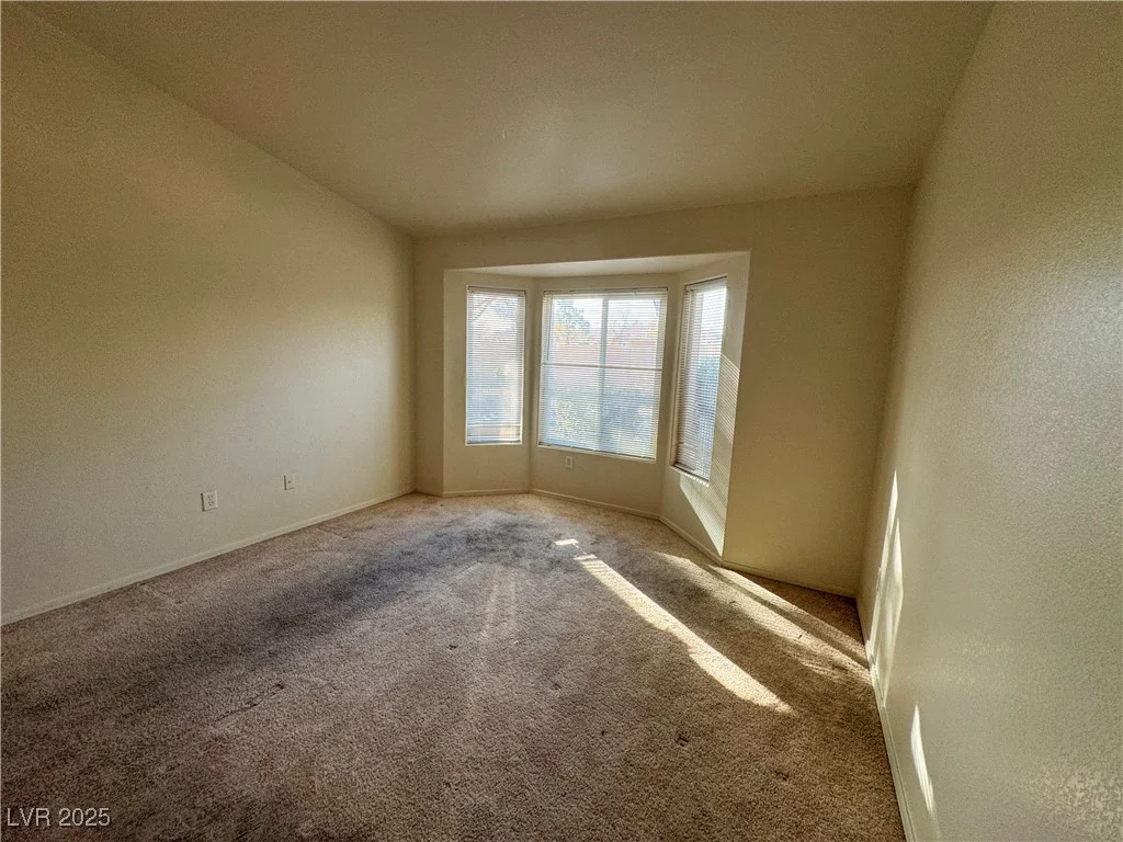 10101 Hemet, Las Vegas, NV 89134