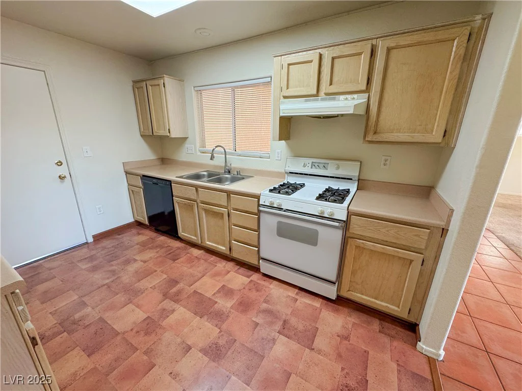 10101 Hemet, Las Vegas, NV 89134