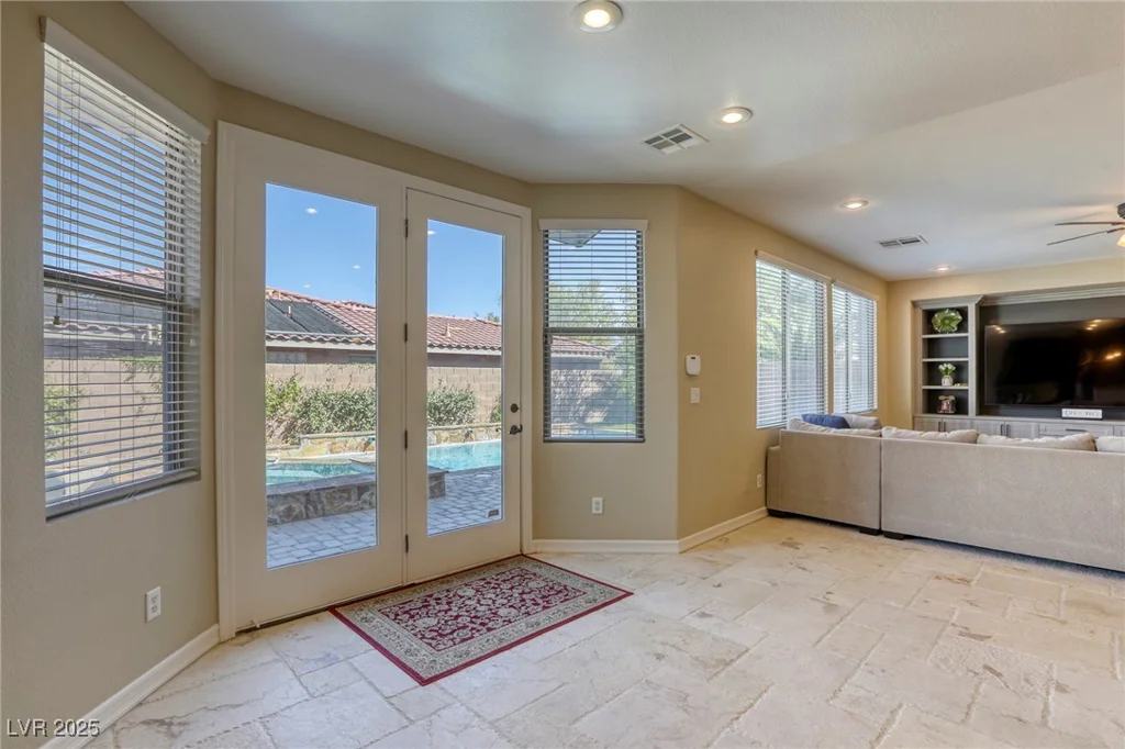 9950 Waxberry, Las Vegas, NV 89178