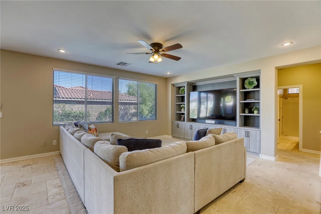 9950 Waxberry, Las Vegas, NV 89178