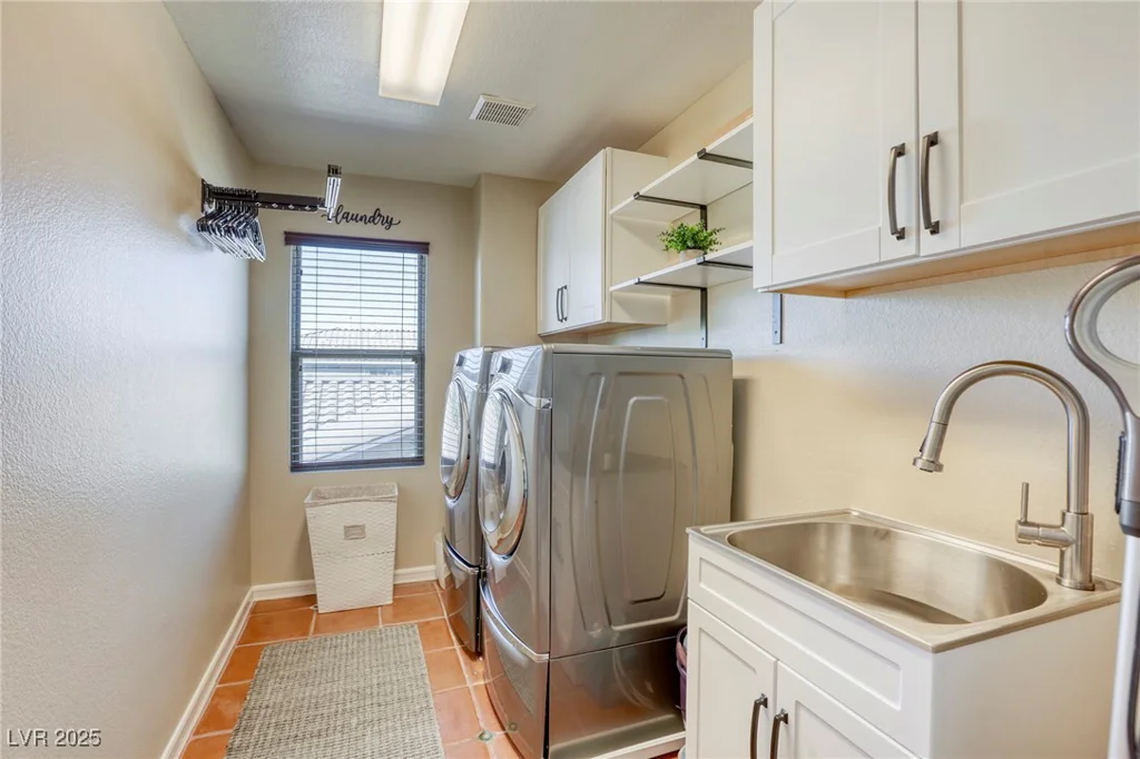 9950 Waxberry, Las Vegas, NV 89178