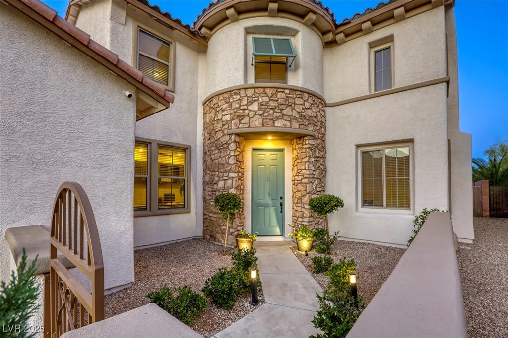 9950 Waxberry, Las Vegas, NV 89178