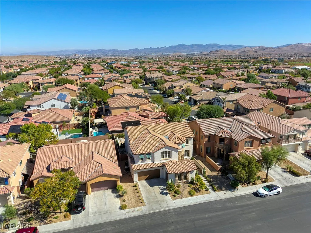 9950 Waxberry, Las Vegas, NV 89178
