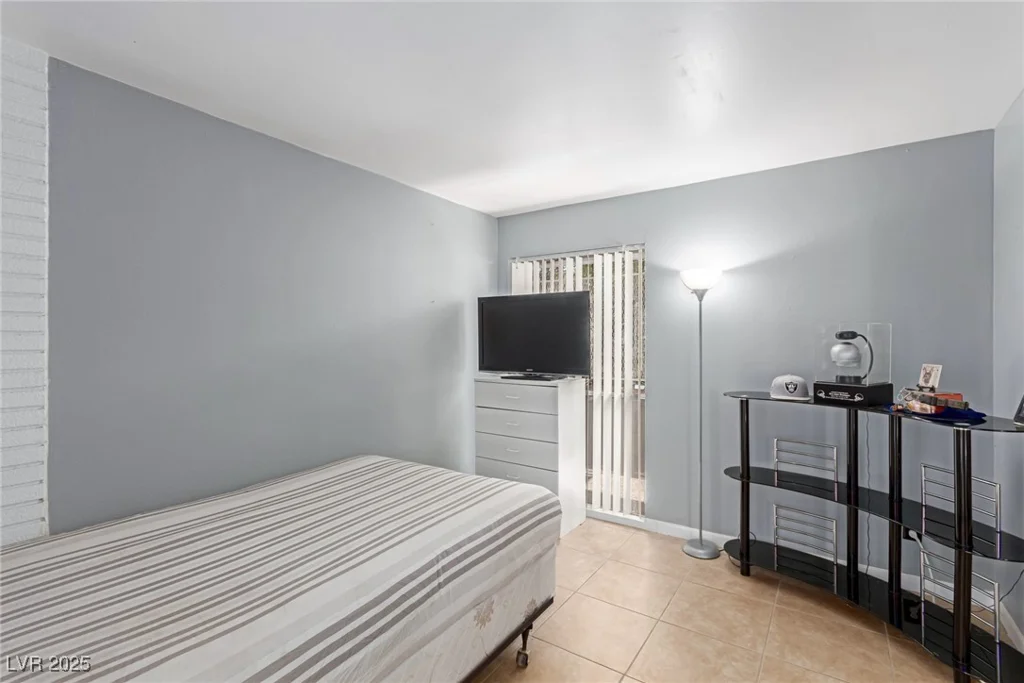 5277 Masters, Las Vegas, NV 89142