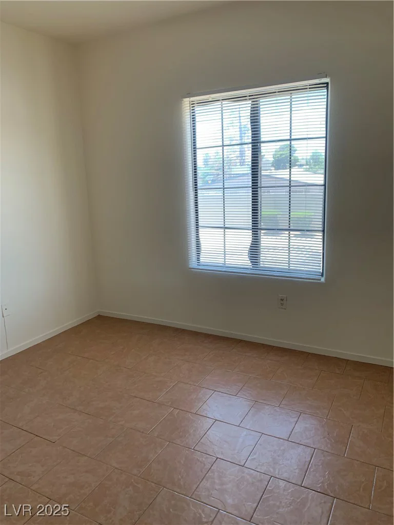 2060 Rancho Lake, Las Vegas, NV 89108
