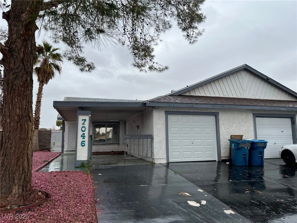 7046 Royal Meadow, Las Vegas, NV 89147