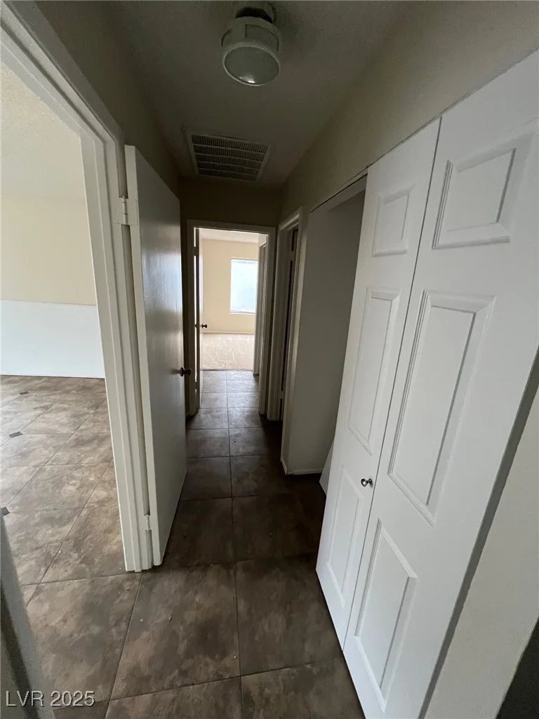 7046 Royal Meadow, Las Vegas, NV 89147