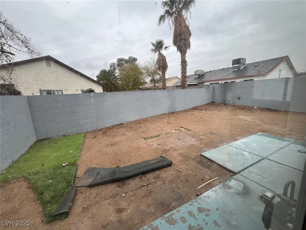 7046 Royal Meadow, Las Vegas, NV 89147