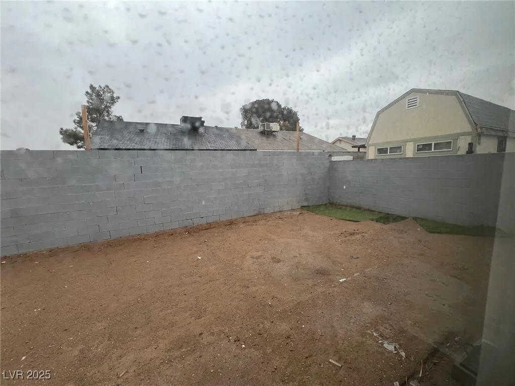 7046 Royal Meadow, Las Vegas, NV 89147