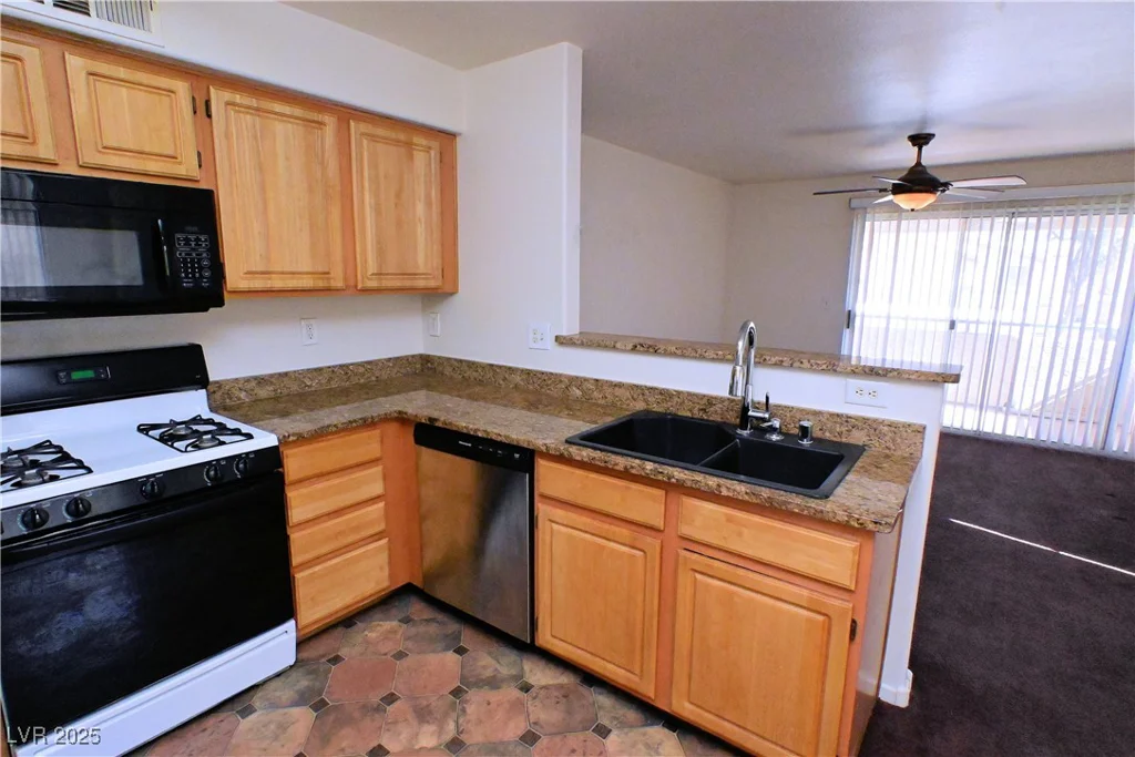5710 Tropicana, Las Vegas, NV 89122
