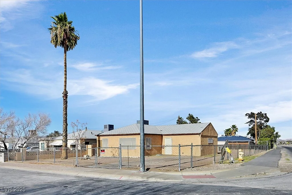 100 Ocotillo, Henderson, NV 89015
