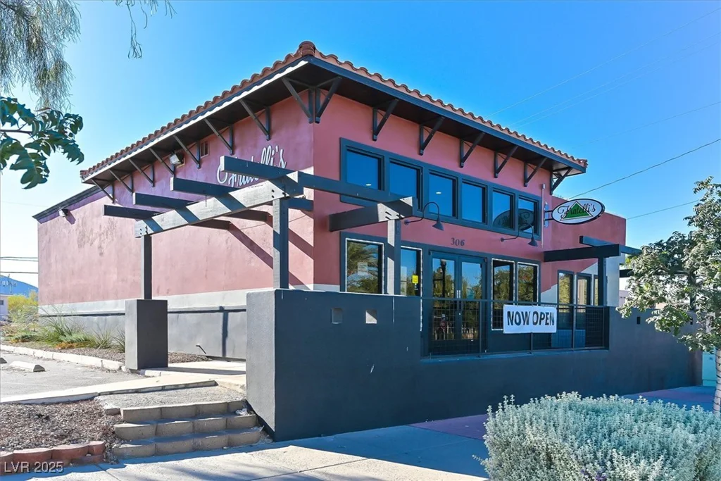 100 Ocotillo, Henderson, NV 89015