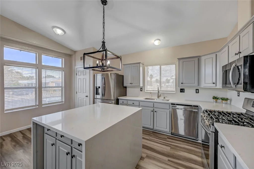 4891 Hildago, Las Vegas, NV 89121