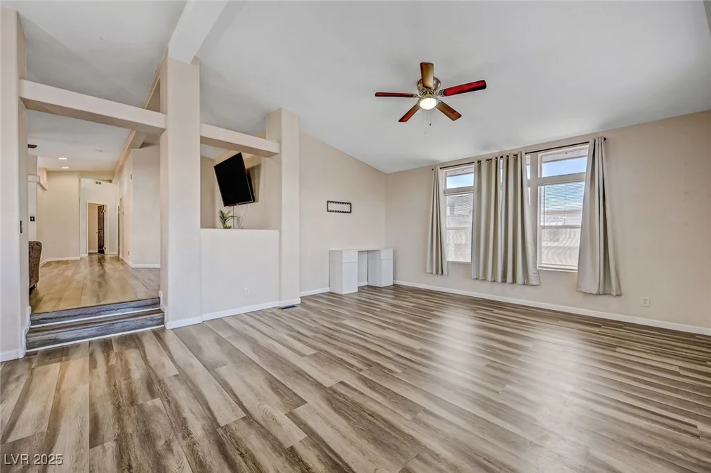 4891 Hildago, Las Vegas, NV 89121