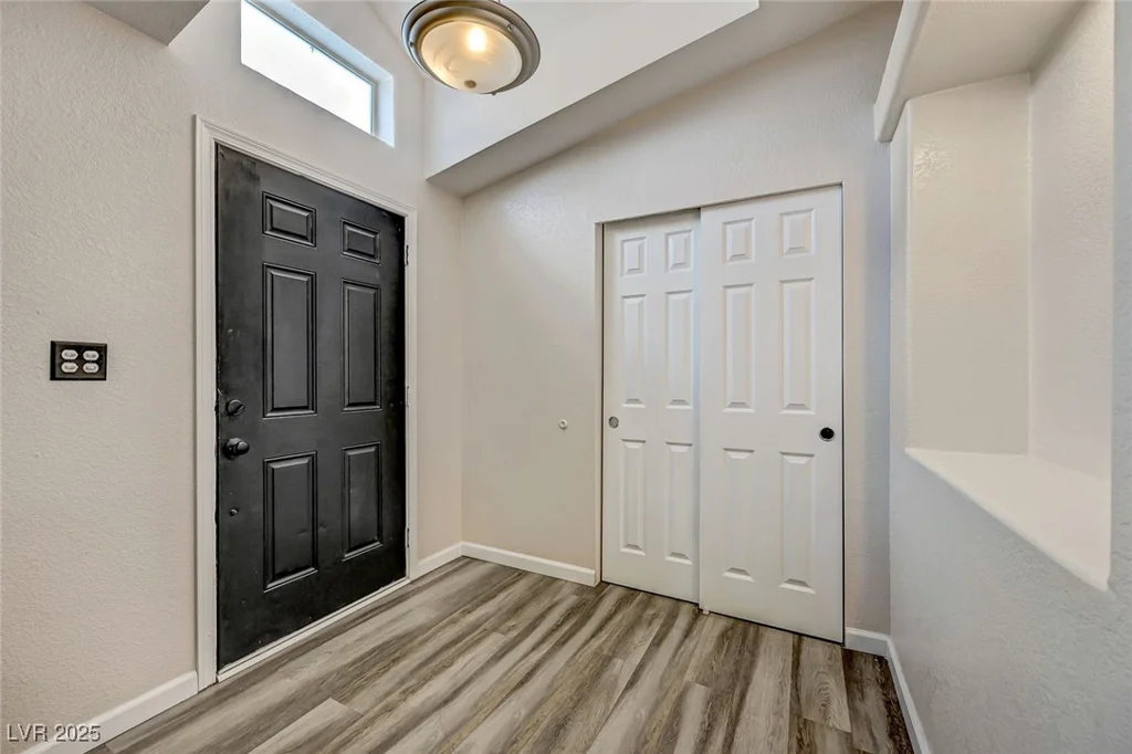 4891 Hildago, Las Vegas, NV 89121