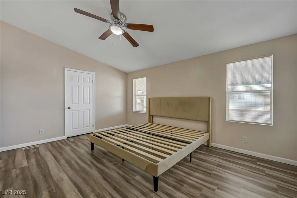 4891 Hildago, Las Vegas, NV 89121