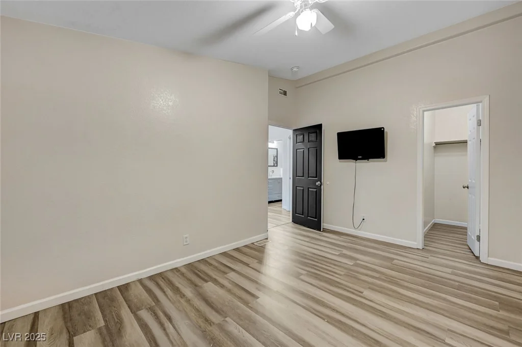 4891 Hildago, Las Vegas, NV 89121