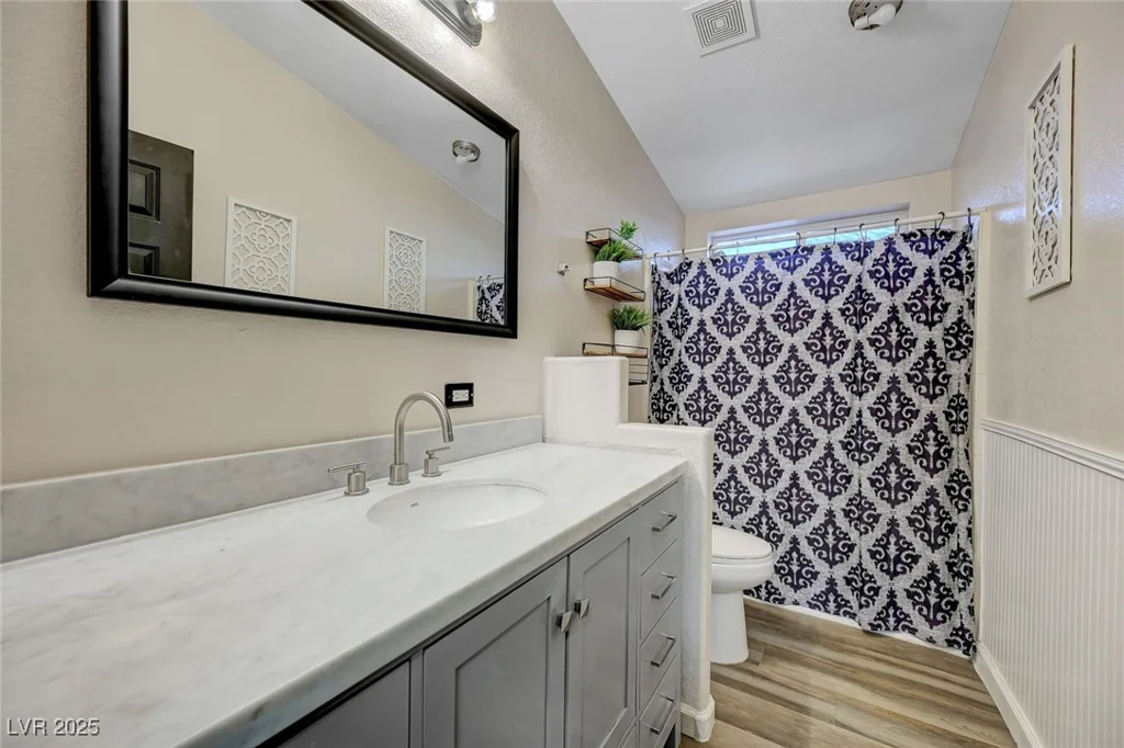 4891 Hildago, Las Vegas, NV 89121