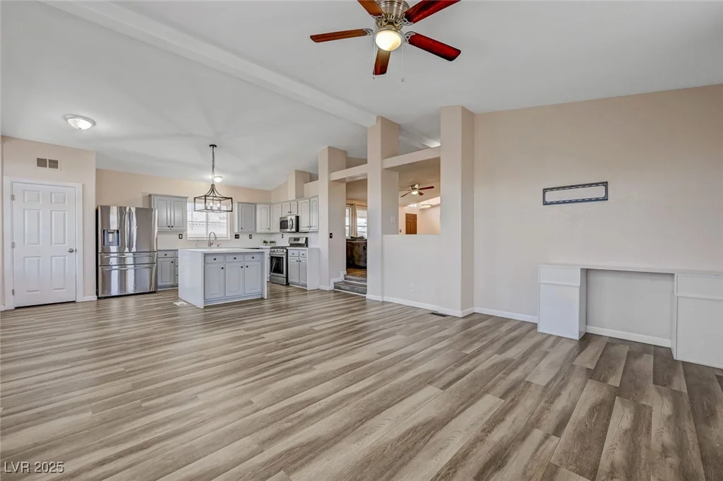 4891 Hildago, Las Vegas, NV 89121