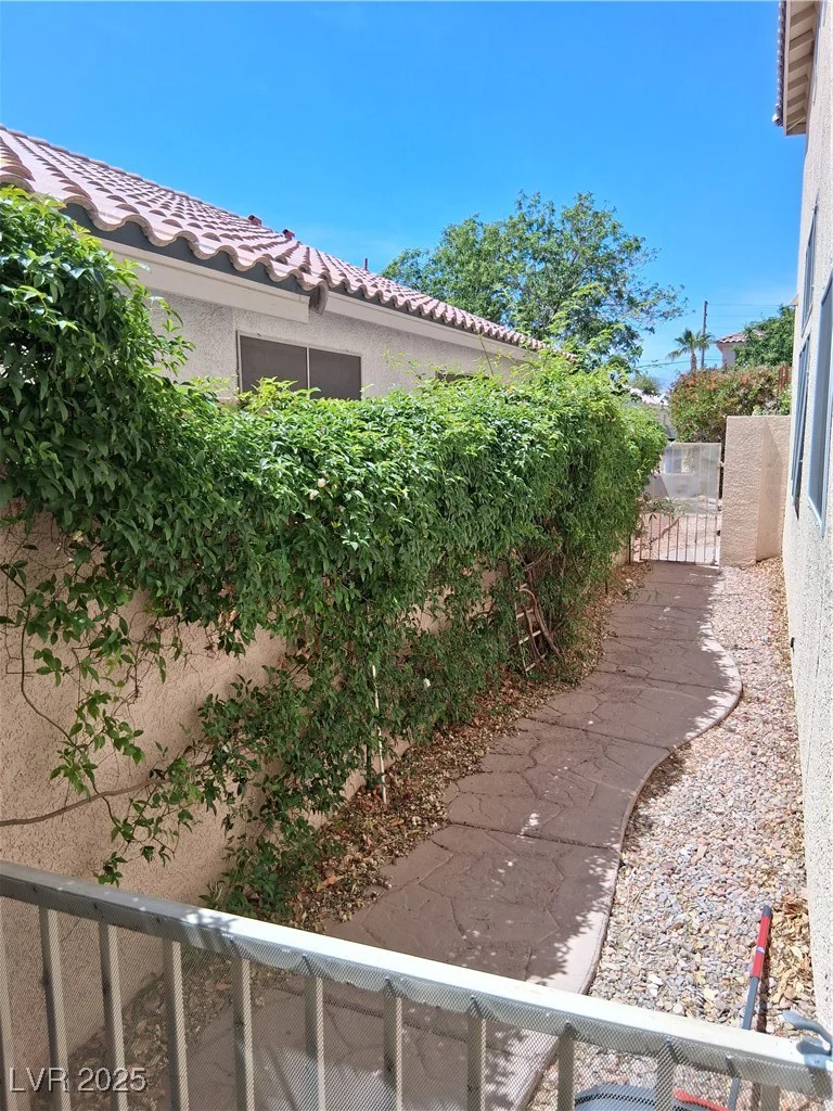 5830 Springmist, North Las Vegas, NV 89031
