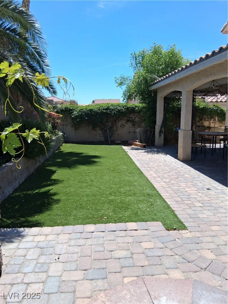5830 Springmist, North Las Vegas, NV 89031