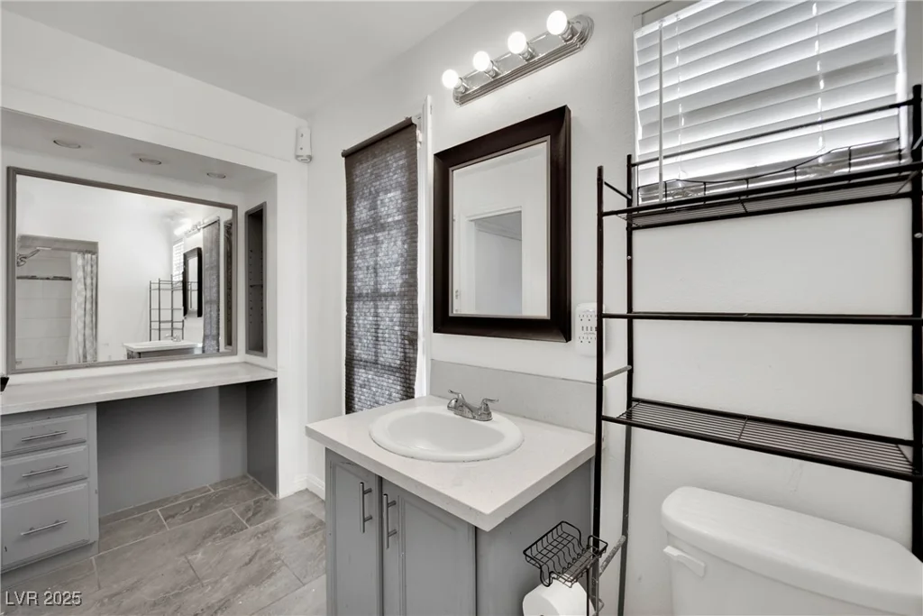 5729 Heron, Las Vegas, NV 89107