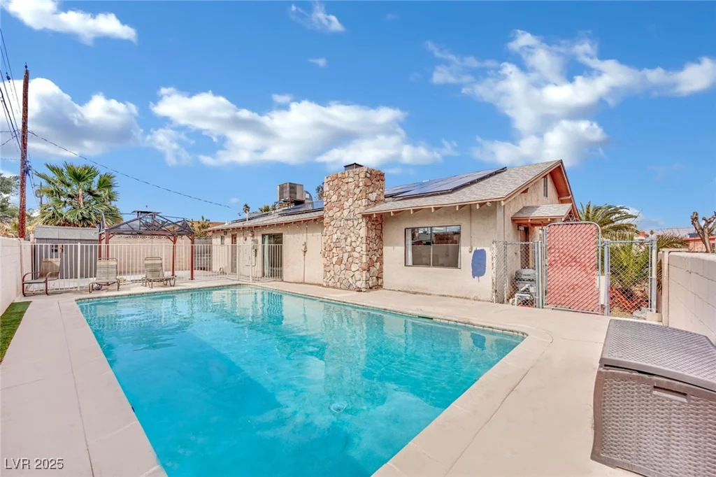 5729 Heron, Las Vegas, NV 89107