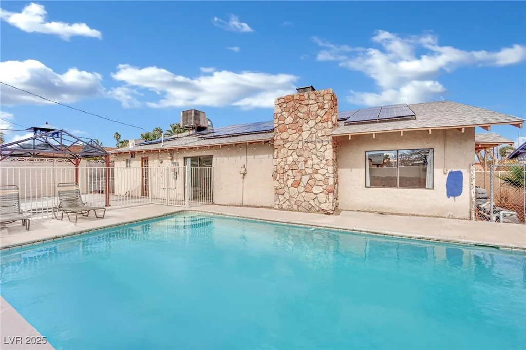 5729 Heron, Las Vegas, NV 89107
