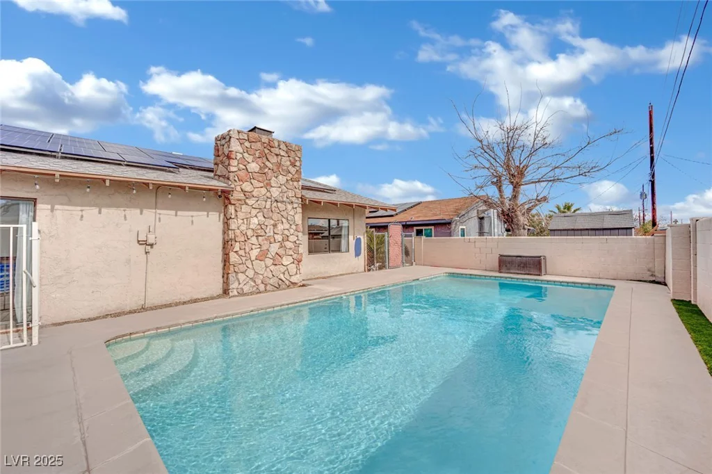 5729 Heron, Las Vegas, NV 89107
