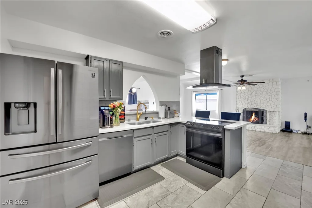 5729 Heron, Las Vegas, NV 89107