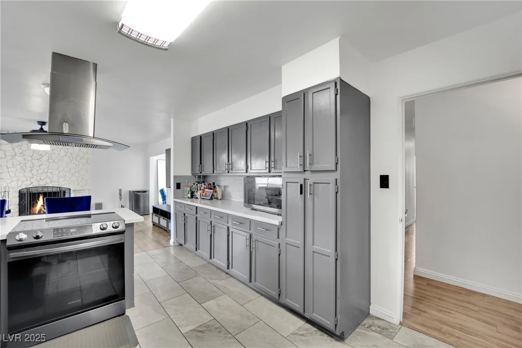 5729 Heron, Las Vegas, NV 89107