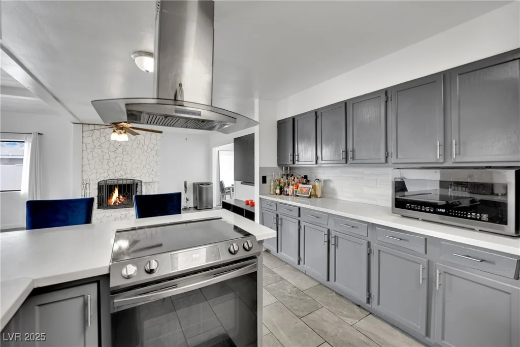5729 Heron, Las Vegas, NV 89107