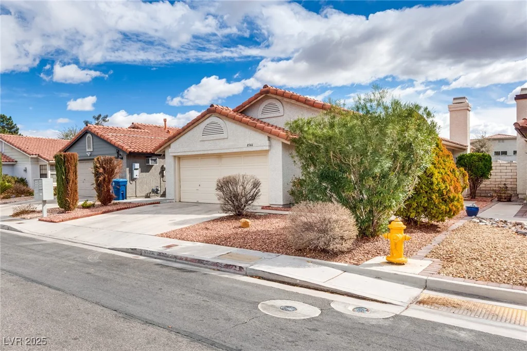 8566 Manalang, Las Vegas, NV 89123