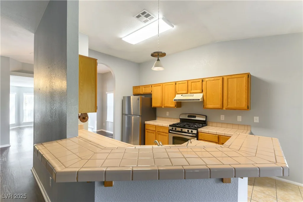 5220 Desert Star, Las Vegas, NV 89130