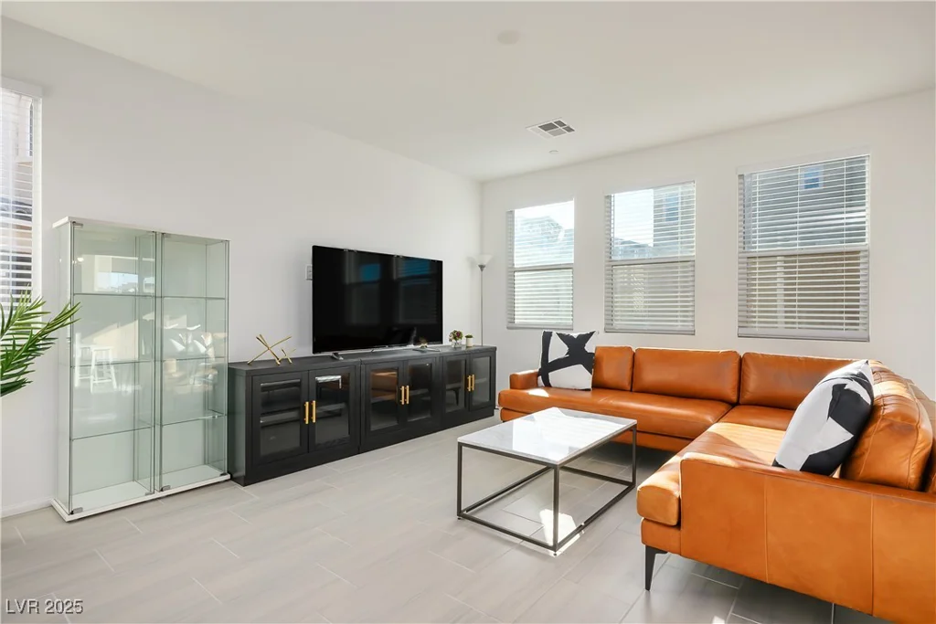 8803 Burray, Las Vegas, NV 89166