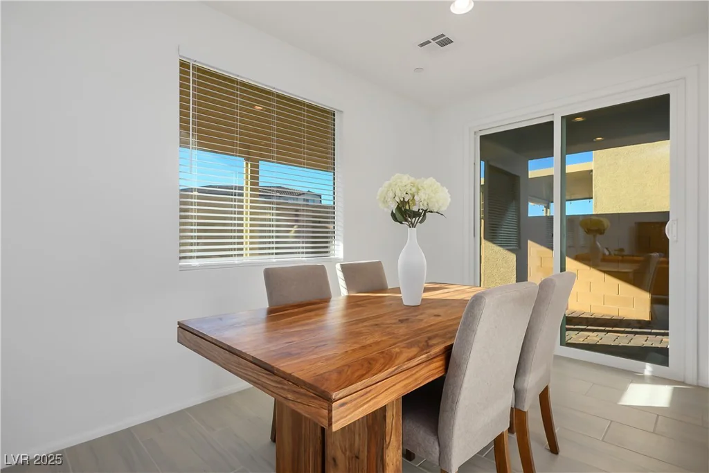 8803 Burray, Las Vegas, NV 89166